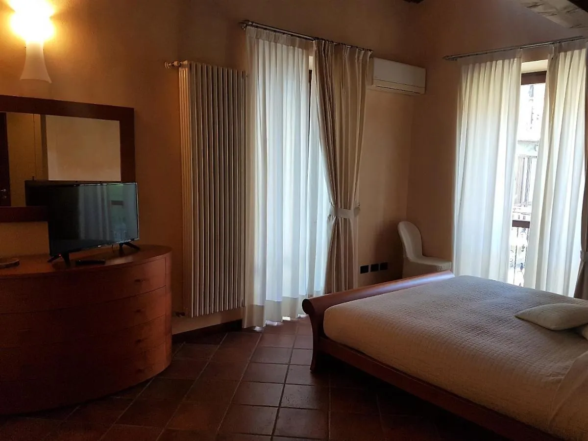 Fontanile Relais - Valcalepio Lounge Hotel Gandosso